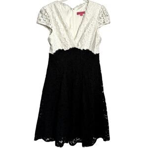 Betsey Johnson Black & White Lace Short Sleeve Midi Dress Women's 8